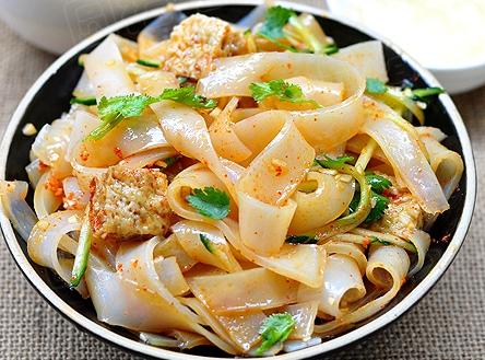 冬天吃涼皮你能保暖~自制涼皮,簡單又干凈