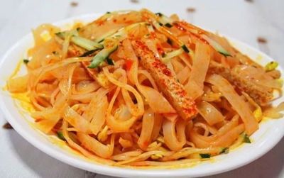 有了這條微信，再也不愁回家?guī)段靼蔡禺a(chǎn)了！涼皮選購指南